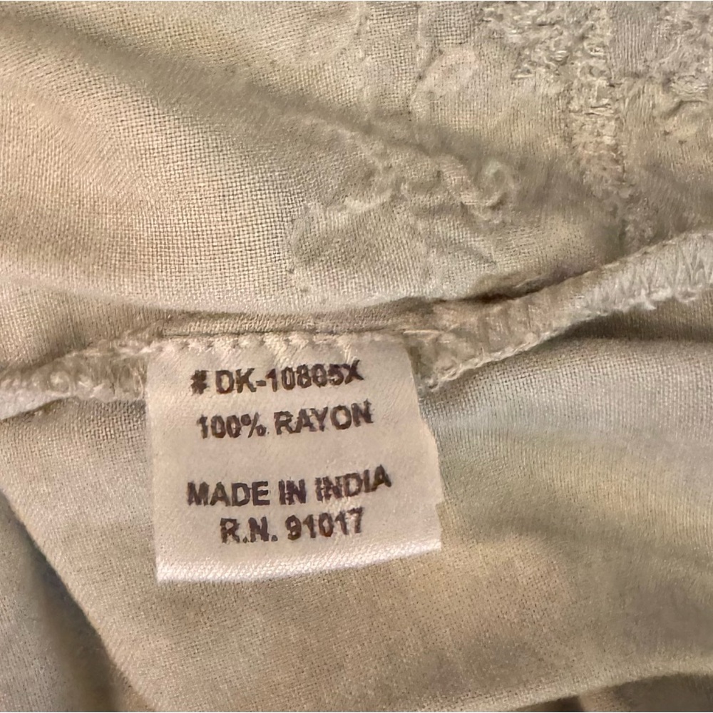 Solitaire Pintuck Embroidered Flowy Boho 3/4 Sleeve Top Size 2X NWT - Picture 14 of 15